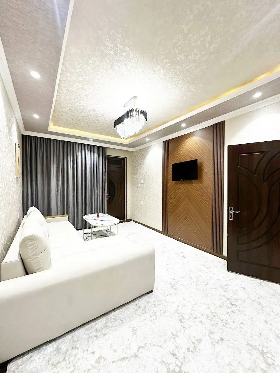 Сдаётся 2-комнатная квартира, 52 м², 1/4 этаж — Чиланзарский район