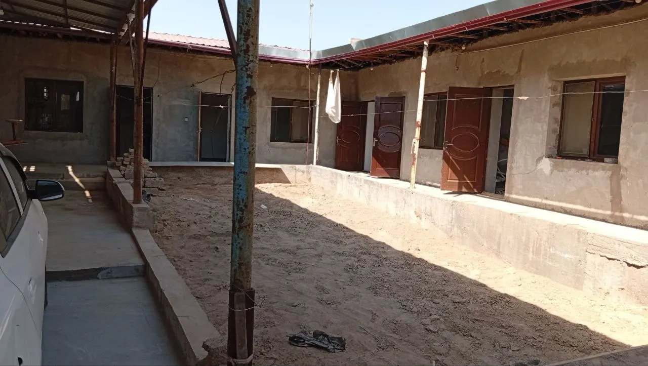 Sotiladi 4 xonali hovli uy, 100 m² — Toshkent tumani