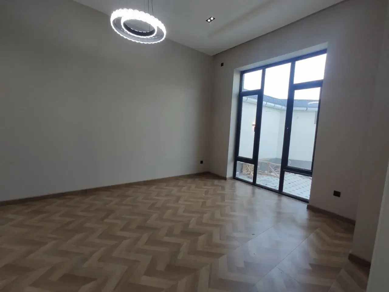 Sotiladi hovli uy, 1.7 sotix, 2/2 qavat — Qibray tumani