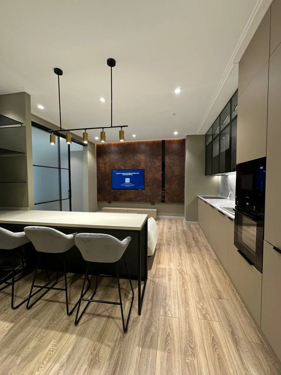 Сдаётся 3-комнатная квартира, 105 м², 4/9 этаж — Мирабадский район