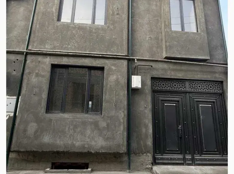 Сотилади 6 хонали ҳовли уй, 1.5 сотих, 180 м² — Юнусобод тумани