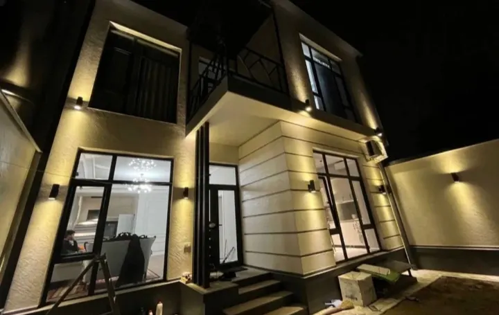 Сдаётся 5-комнатный дом, 1,9 сот., 250 м², 2 этажа — Мирзо-Улугбекский район