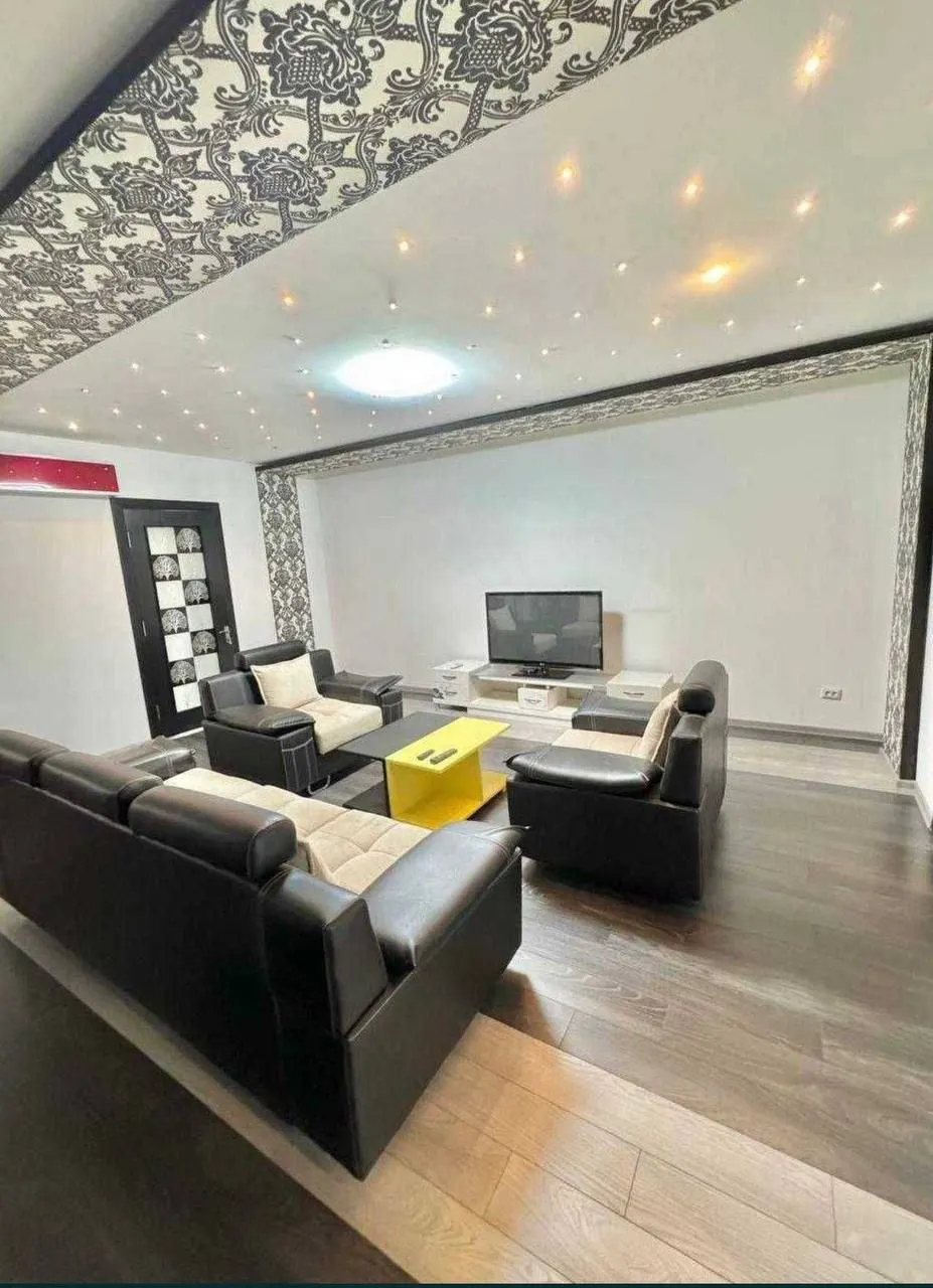 Сотилади 2 хонали квартира, 82 м², 3/5 қават — Яшнобод тумани