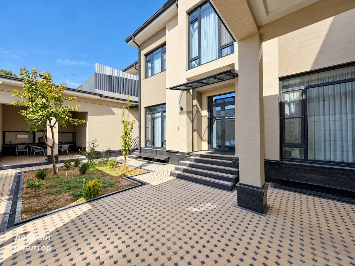 Ijaraga beriladi 6 xonali hovli uy, 250 m² — Yakkasaroy tumani