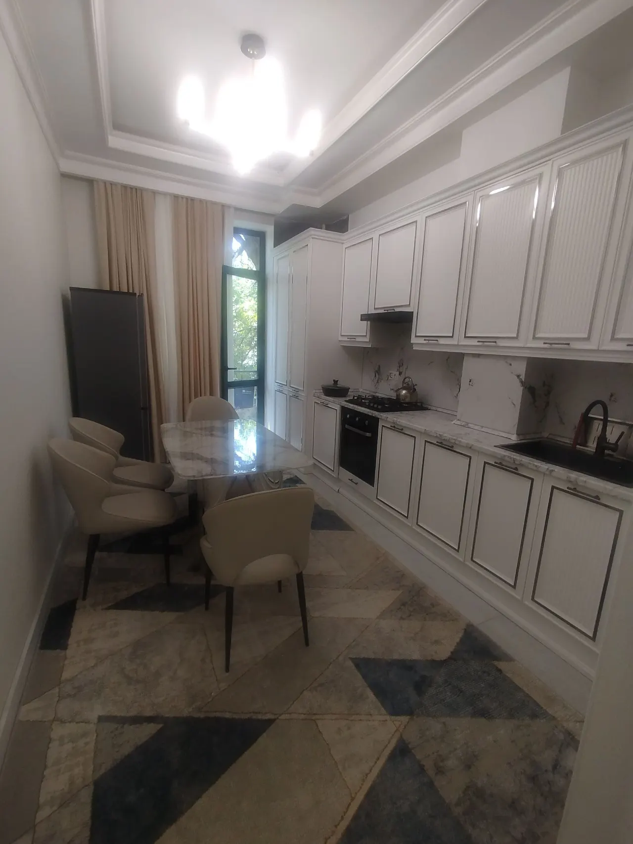 Сдаётся 2-комнатная квартира, 68 м², 4/9 этаж — Чиланзарский район