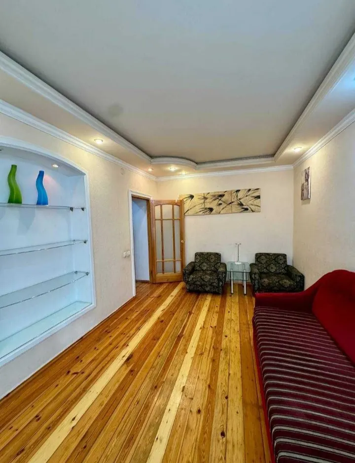 Сдаётся 2-комнатная квартира, 52 м², 2/4 этаж — Мирабадский район