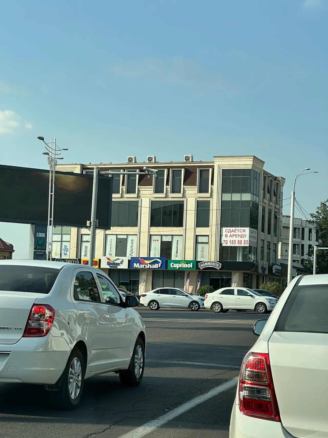 Ijaraga beriladi tijorat binosi, 256 m², 2/5 qavat — Shayxontohur tumani