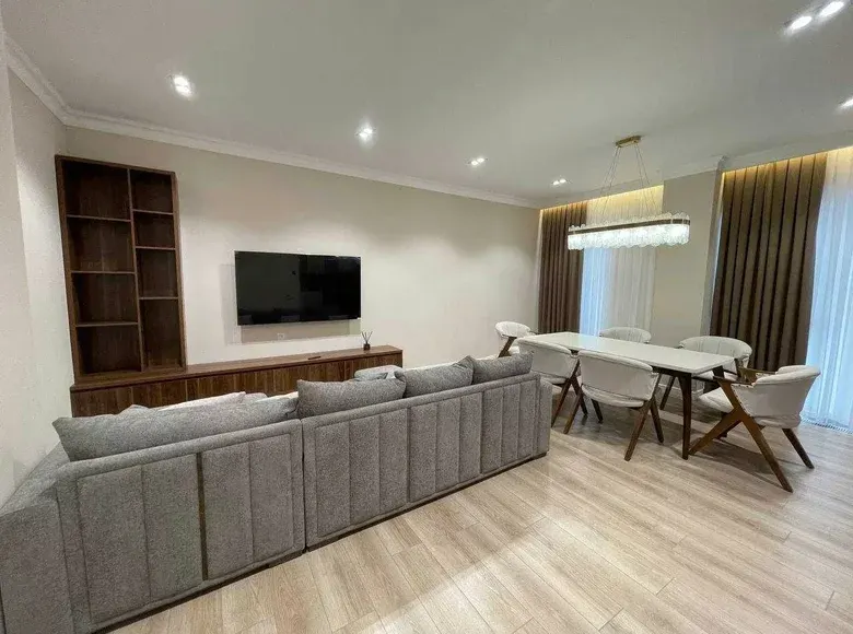 Ijaraga beriladi 3 xonali kvartira, 120 m², 8/8 qavat — Mirobod tumani