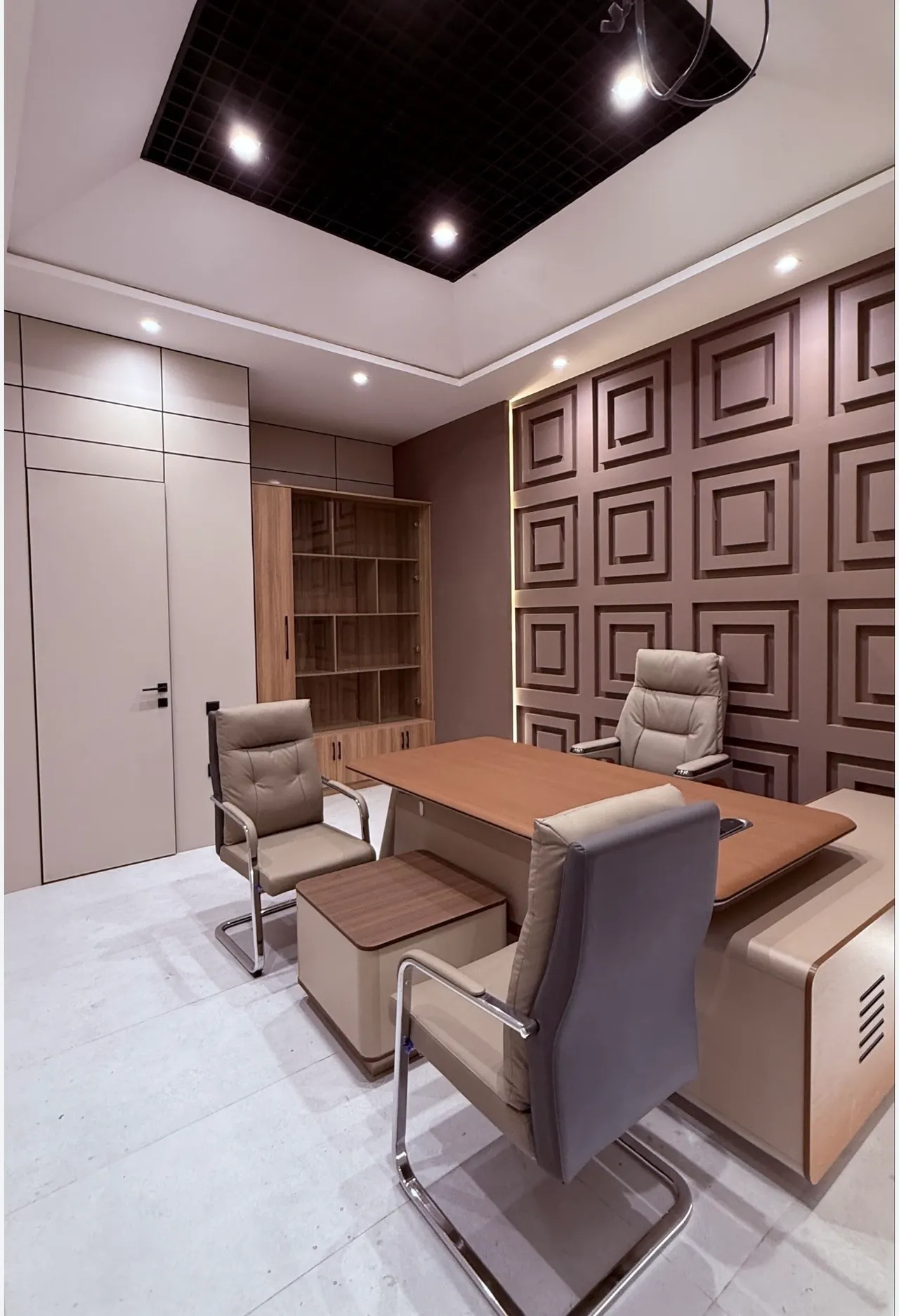 Ижарага берилади офис, 115 м², 1/9 қават — Мирзо Улуғбек тумани