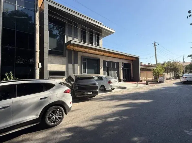 Ijaraga beriladi tijorat binosi, 450 m² — Shayxontohur tumani