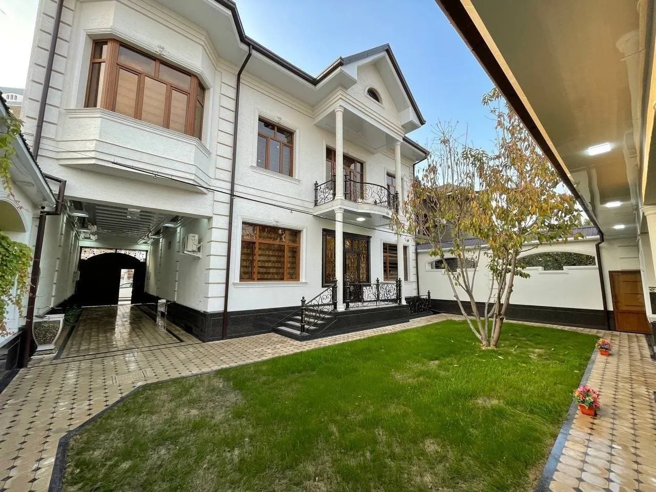 Сдаётся 6-комнатный дом, 4 сот., 400 м² — Яккасарайский район