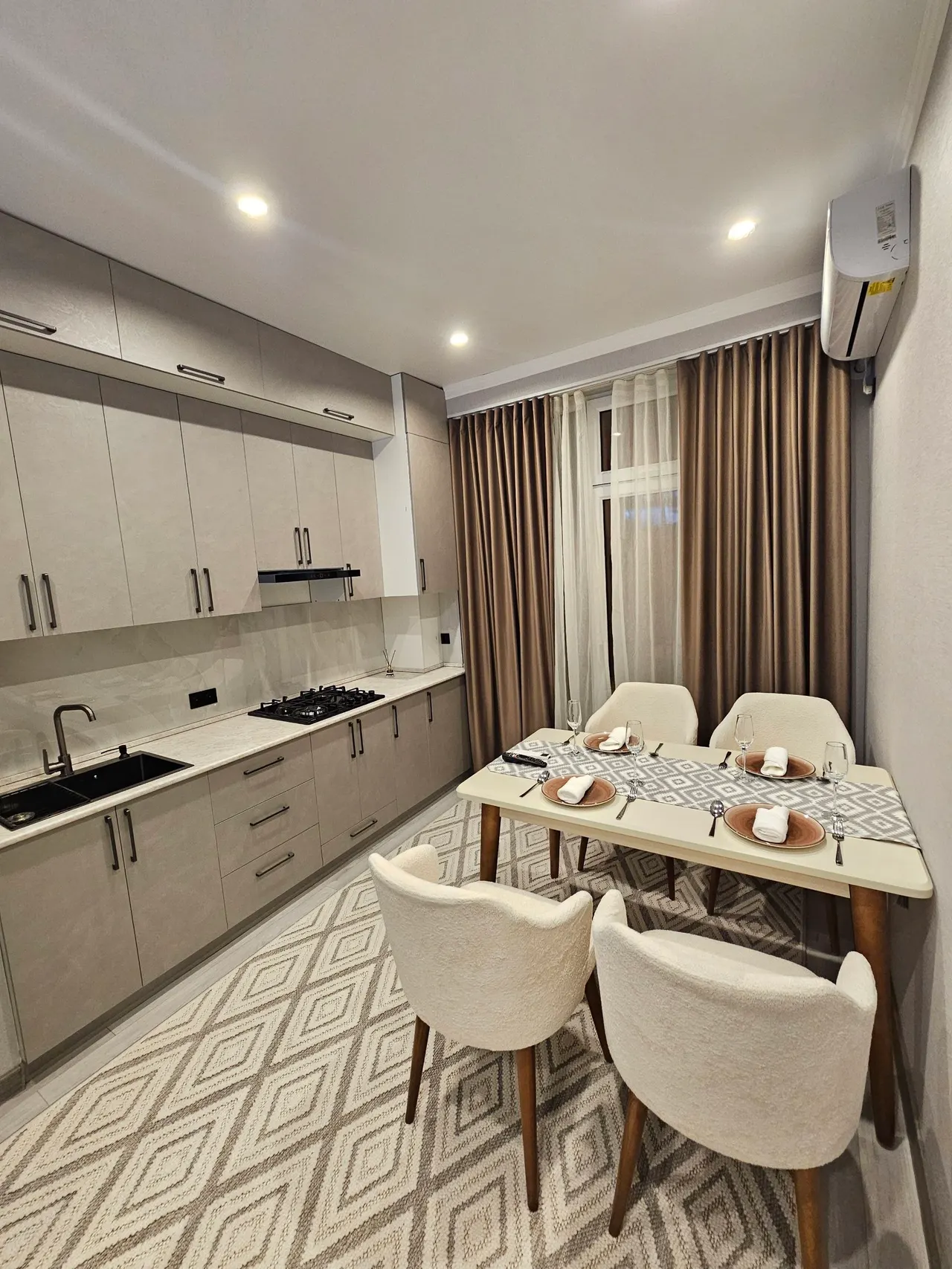 Sotiladi 2 xonali kvartira, 38 m², 2/16 qavat — Yunusobod tumani
