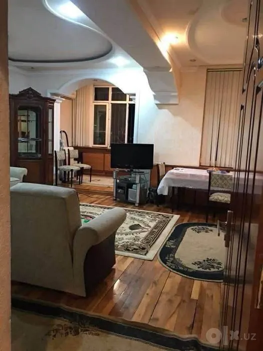 Продаётся 2-комнатная квартира, 60 м², 3/5 этаж — Яккасарайский район