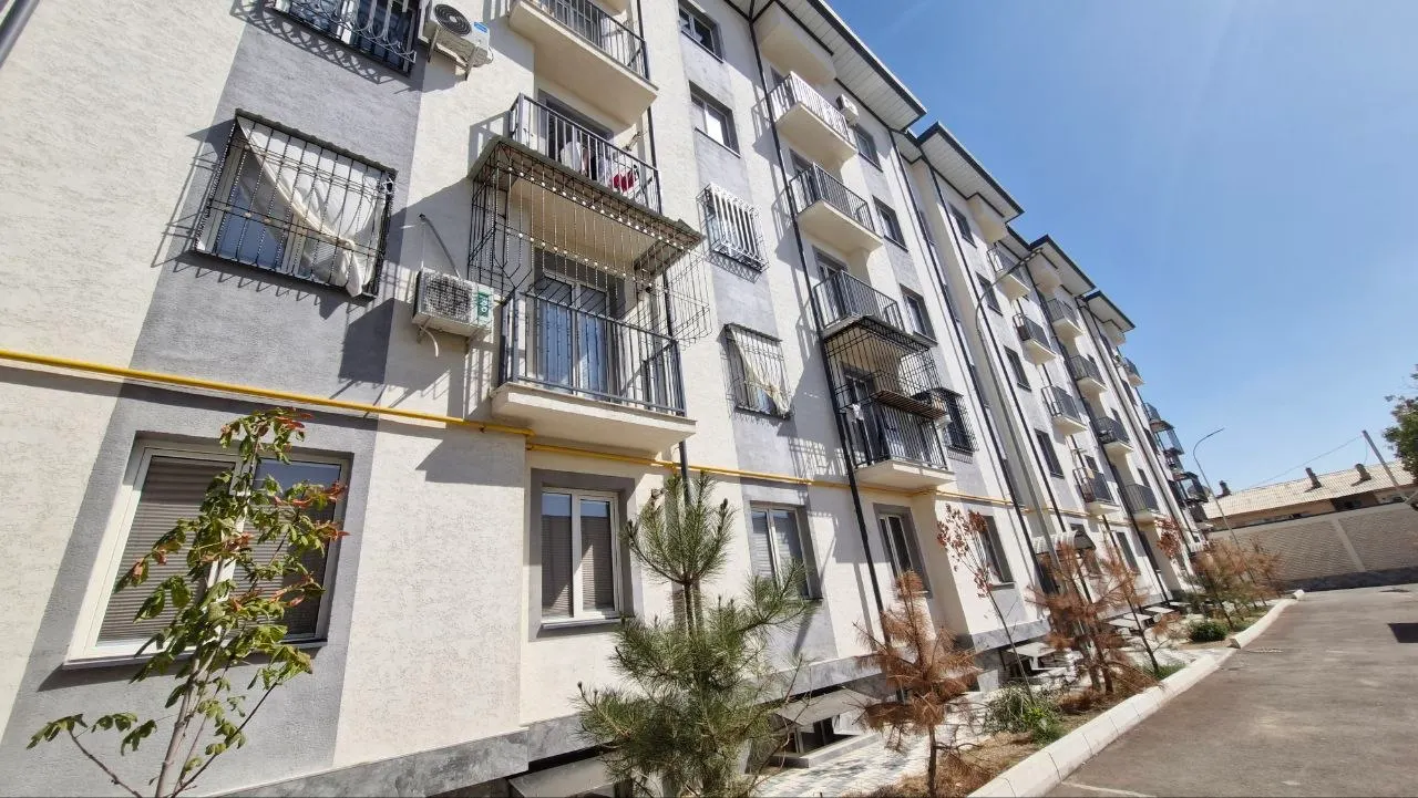Сотилади 2 хонали квартира, 60 м², 4/5 қават — Қибрай тумани