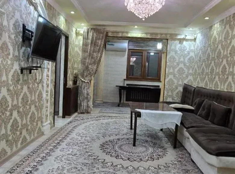 Продаётся 3-комнатная квартира, 70 м², 3/4 этаж — Чиланзарский район
