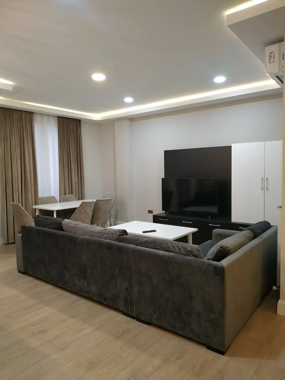 Ijaraga beriladi 4 xonali kvartira, 100 m², 7/7 qavat — Yakkasaroy tumani