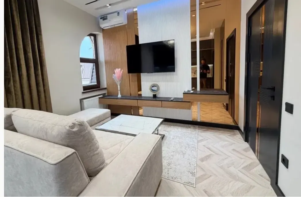 Sotiladi 2 xonali kvartira, 60 m², 10/10 qavat — Yakkasaroy tumani