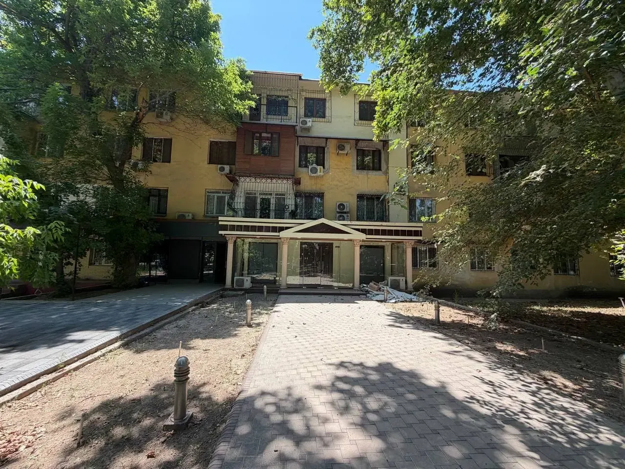 Sotiladi tijorat binosi, 120 m², 1/5 qavat — Yunusobod tumani