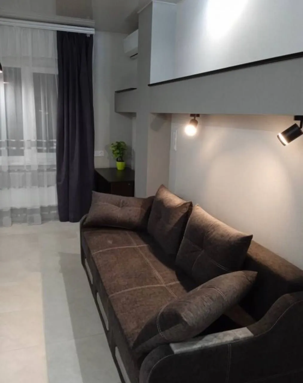 Ижарага берилади 2 хонали квартира, 55 м², 2/4 қават — Мирзо Улуғбек тумани