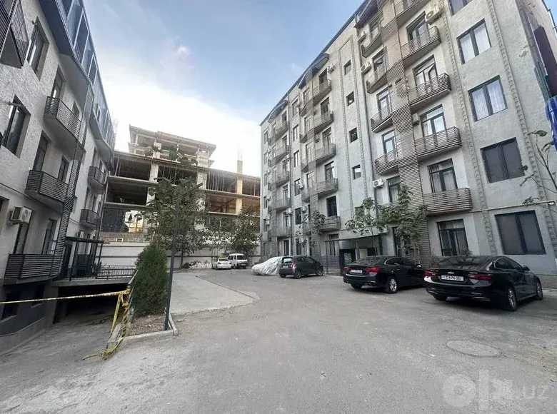 Продаётся 2-комнатная квартира, 55 м², 4/6 этаж — Яккасарайский район
