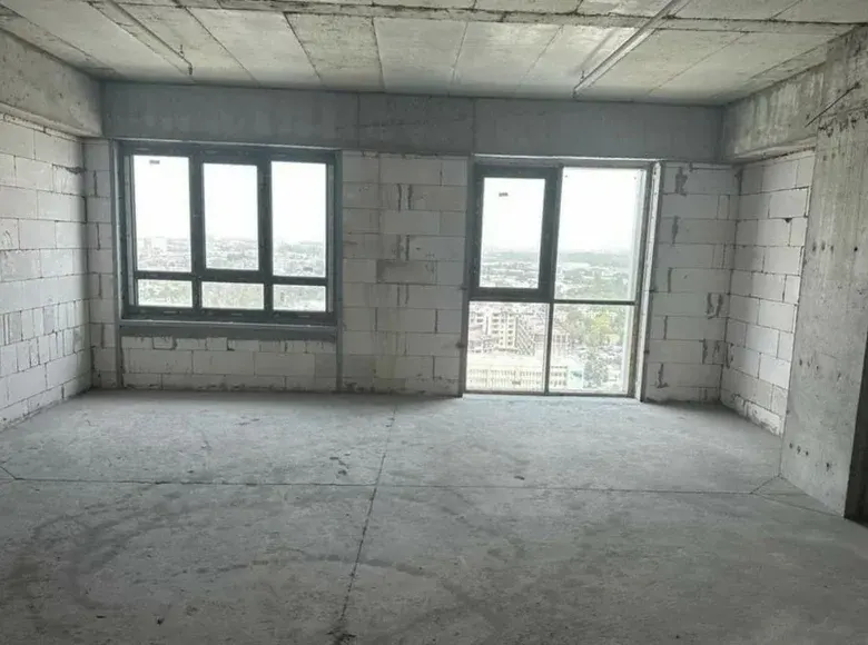 Сотилади 4 хонали квартира, 100 м², 9/10 қават — Мирзо Улуғбек тумани