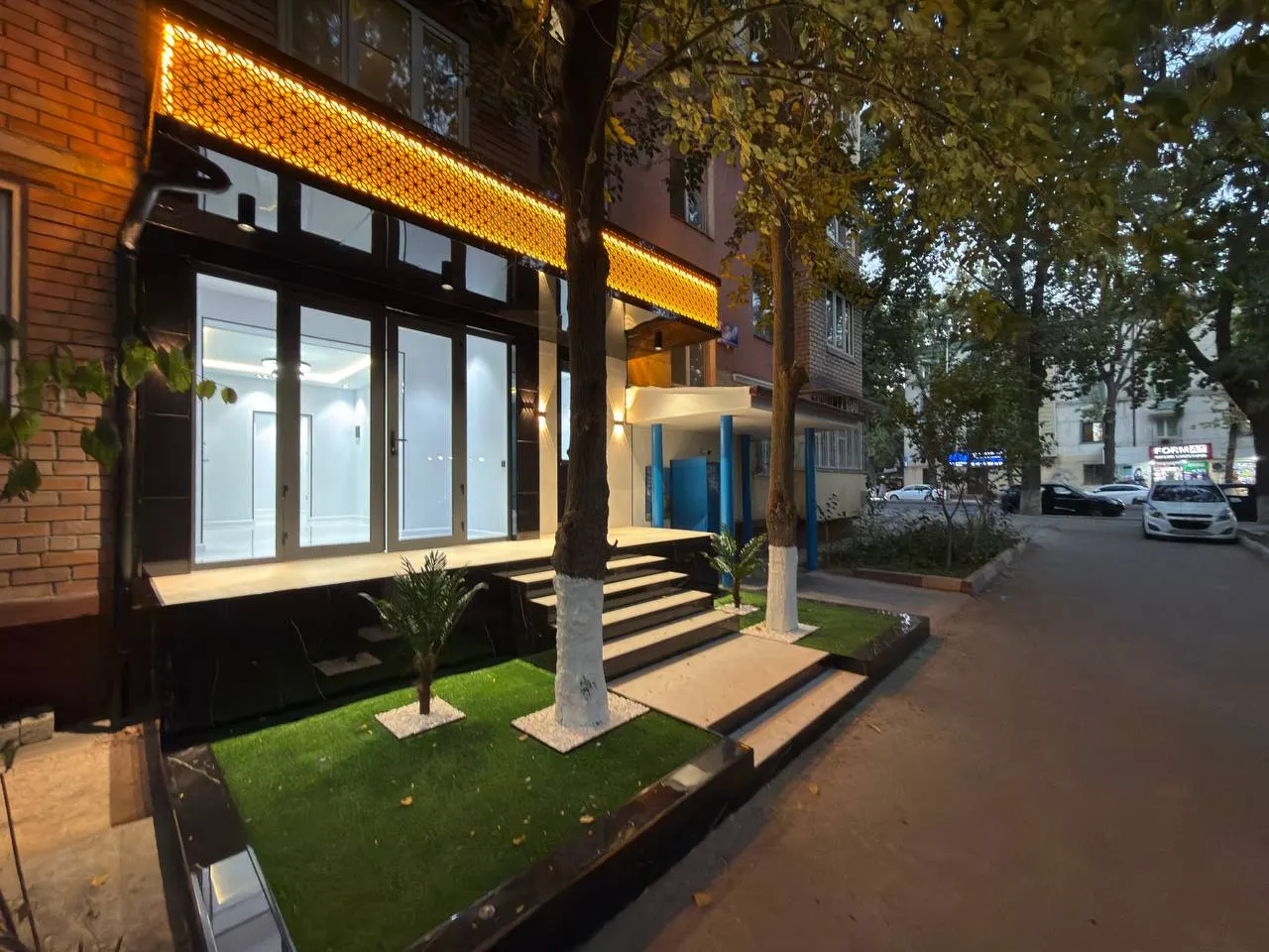 Сдаётся коммерческое помещение, 50 м², 1/5 этаж — Чиланзарский район