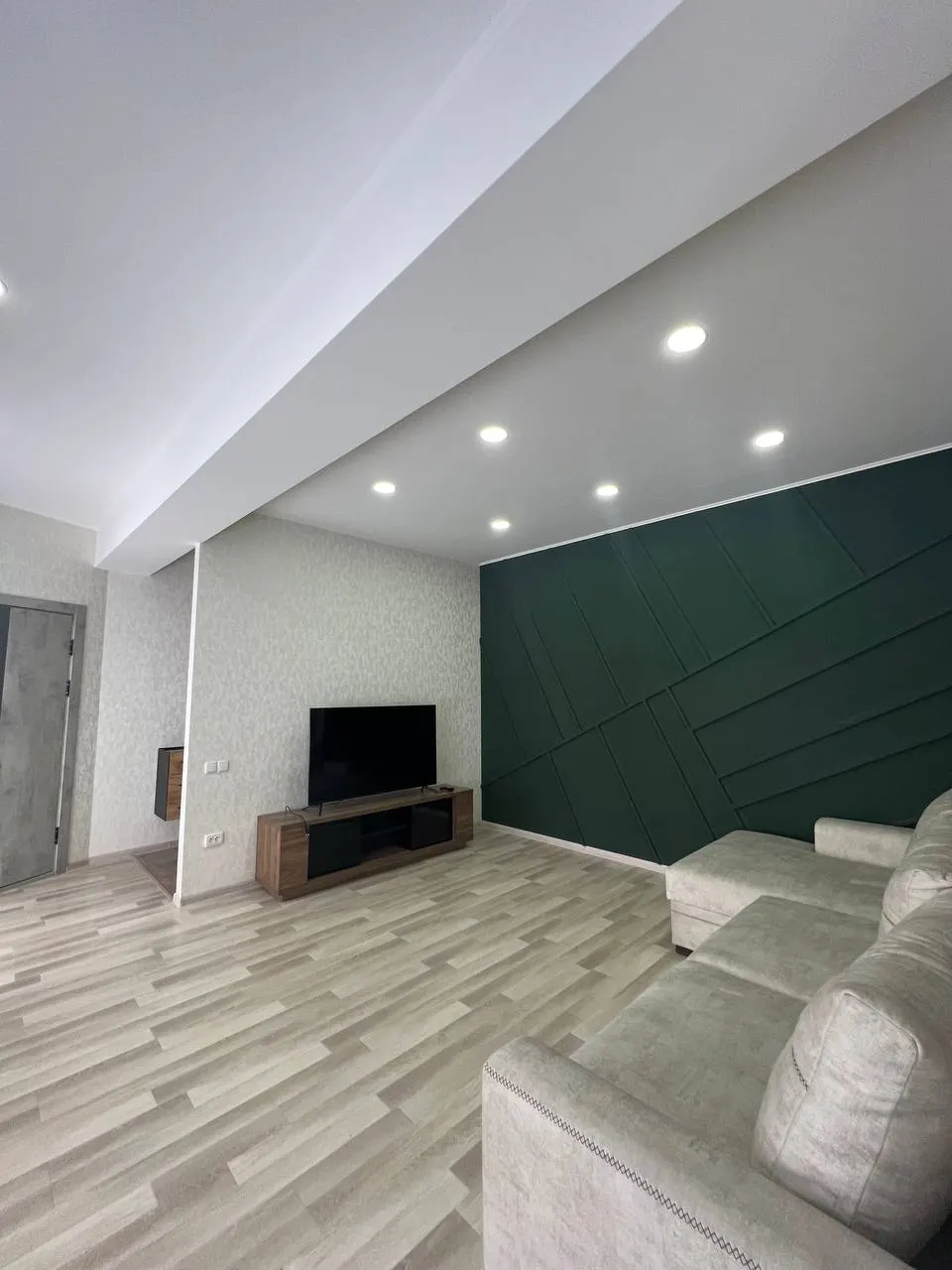 Сдаётся 4-комнатная квартира, 111 м², 4/4 этаж — Яшнабадский район