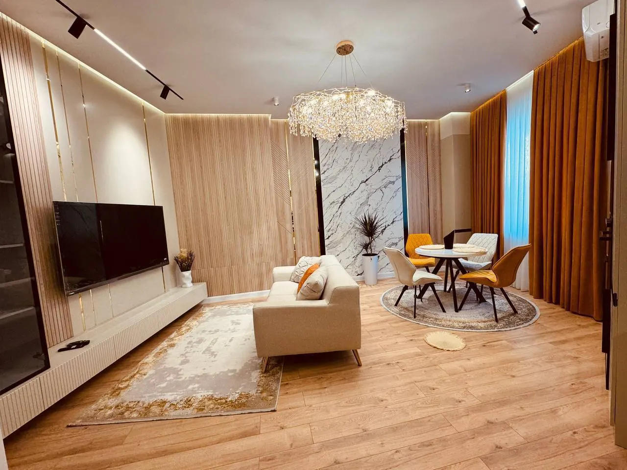 Ijaraga beriladi 3 xonali kvartira, 120 m², 7/8 qavat — Mirzo Ulugʻbek tumani