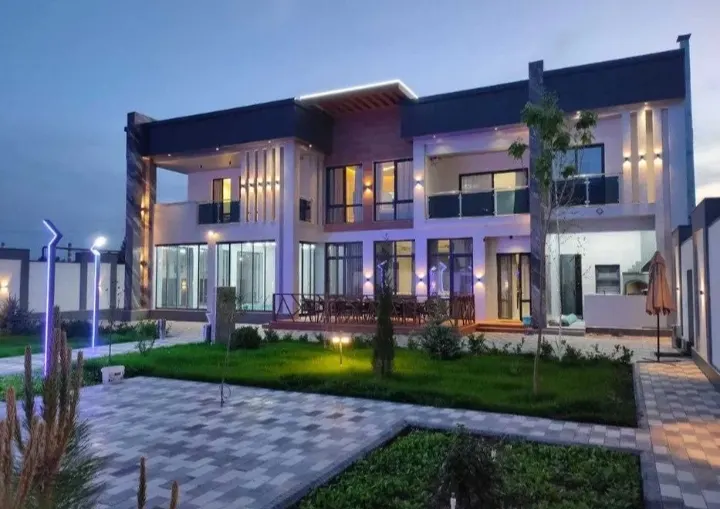 Sotiladi 6 xonali hovli uy, 70 sotix, 1000 m² — Mirzo Ulugʻbek tumani