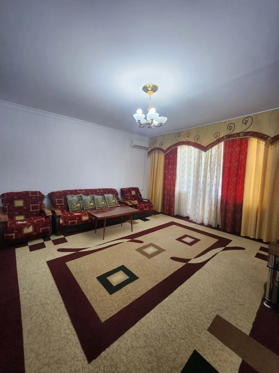 Сотилади 2 хонали квартира, 60 м², 4/9 қават — Мирзо Улуғбек тумани