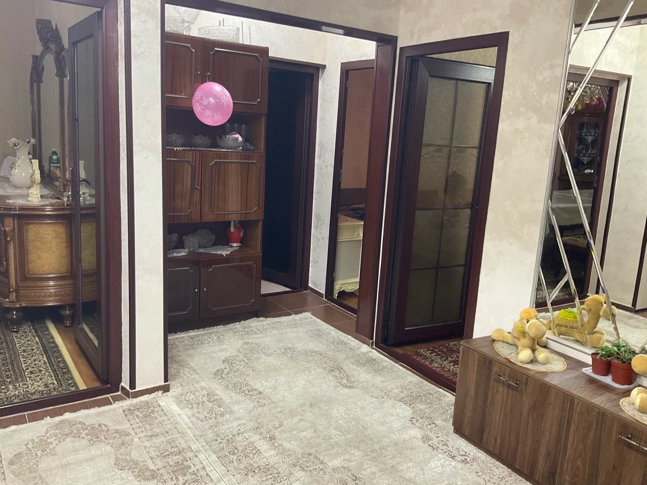 Сотилади 3 хонали квартира, 80 м², 8/9 қават — Сергели тумани