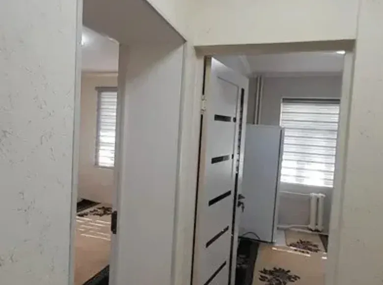 Продаётся 1-комнатная квартира, 28 м², 2/5 этаж — Яккасарайский район