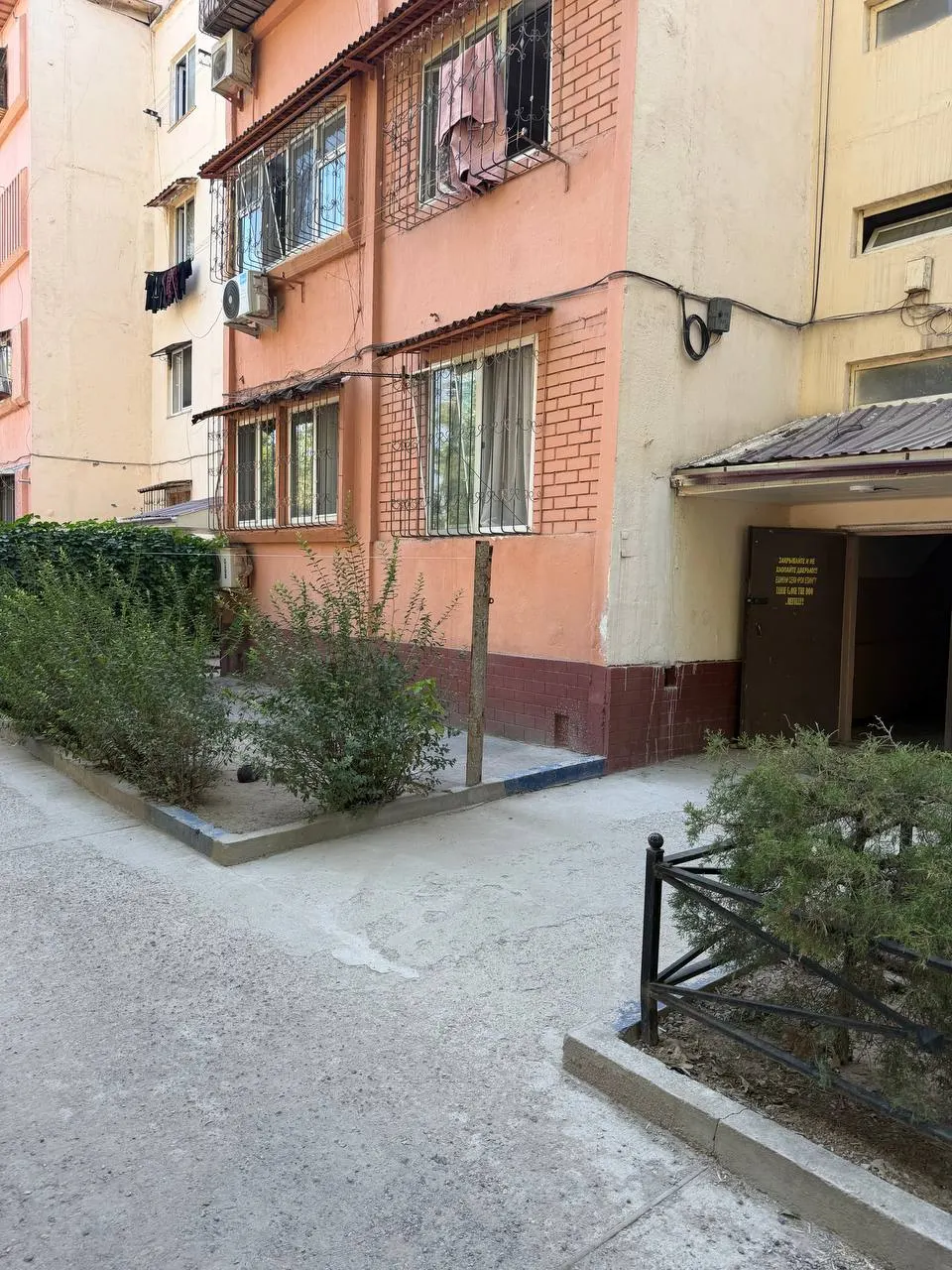 Sotiladi 2 xonali kvartira, 62 m², 1/4 qavat — Sergeli tumani
