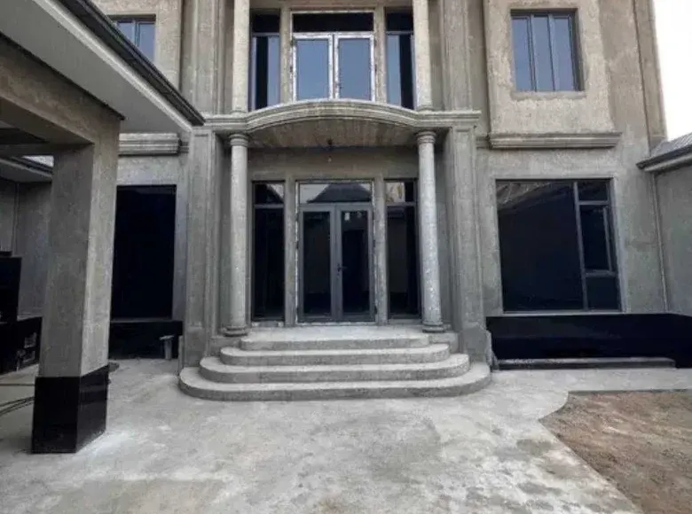 Продаётся 8-комнатный дом, 1.6 сот., 345 м² — Юнусабадский район