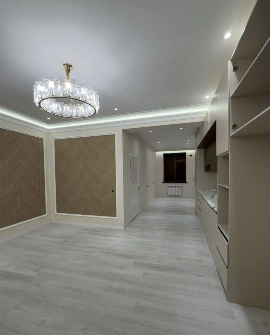 Sotiladi 2 xonali kvartira, 65 m², 2/10 qavat — Yakkasaroy tumani