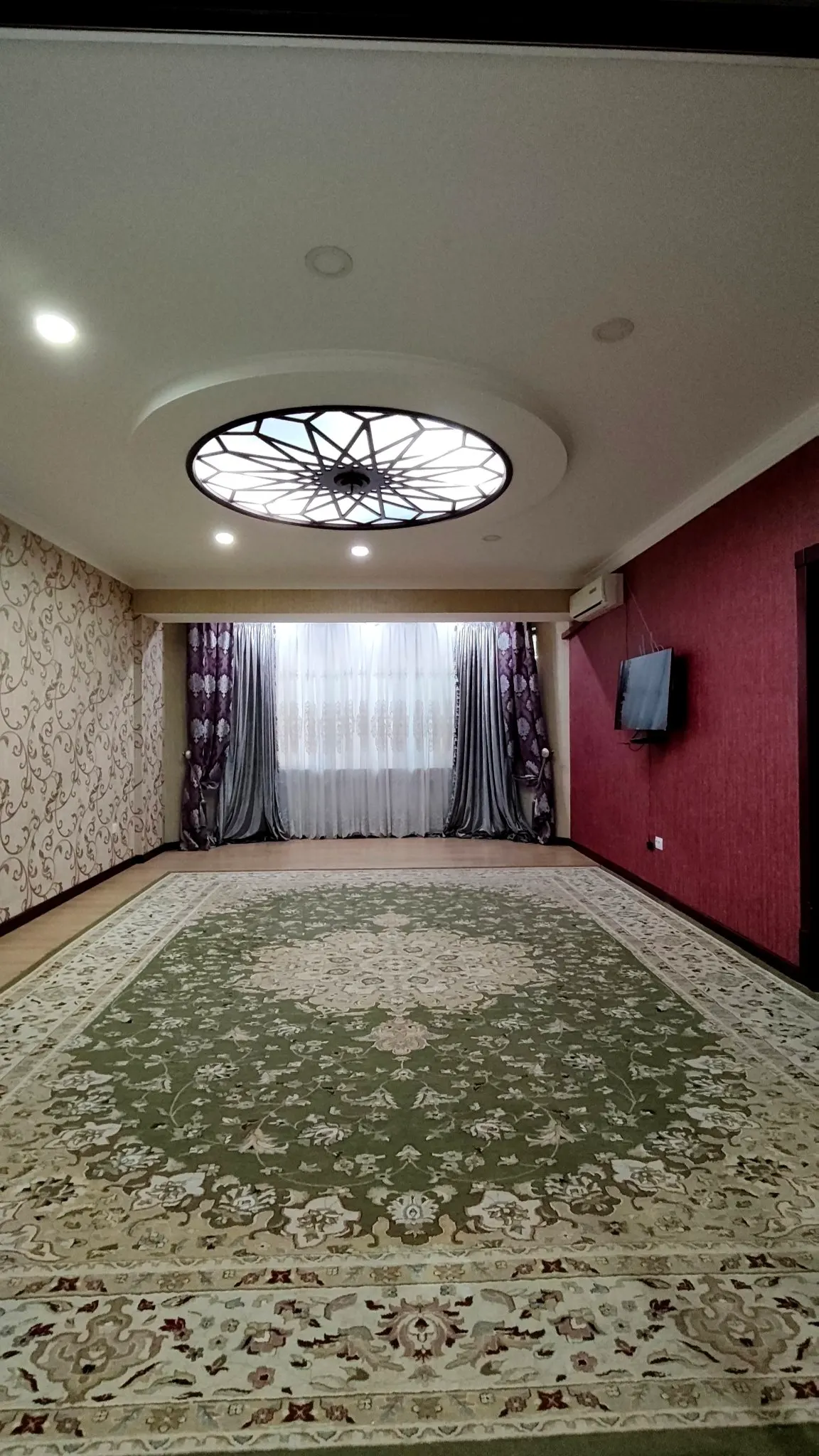 Продаётся 4-комнатная квартира, 100 м², 2/9 этаж — Яшнабадский район