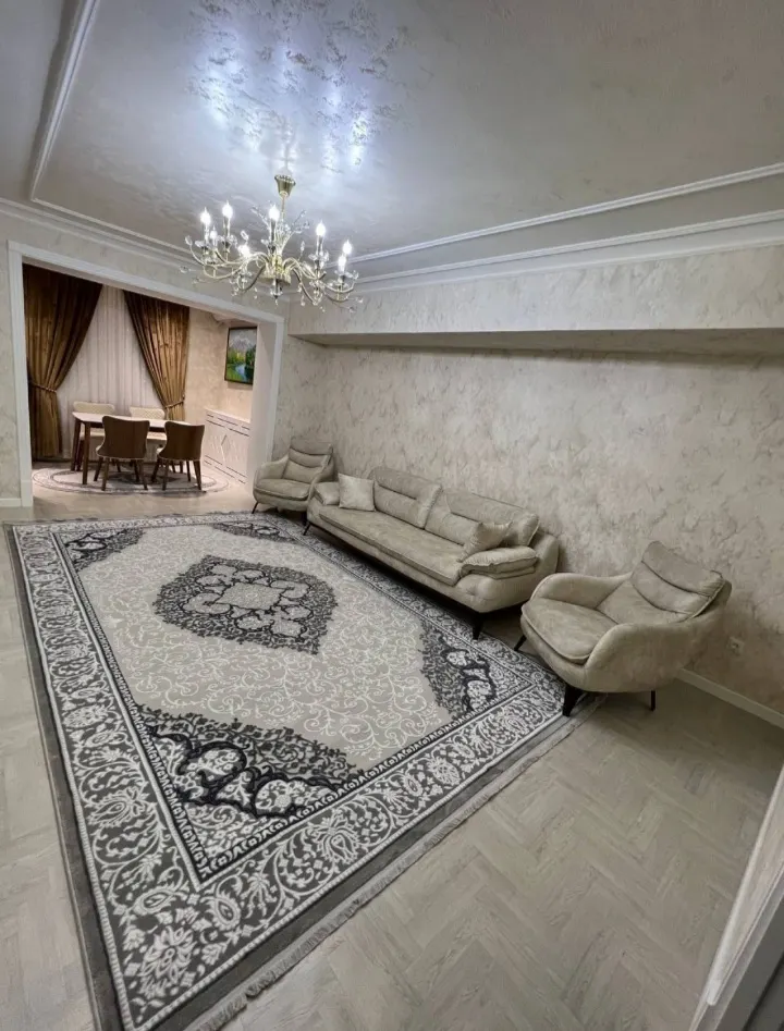 Сдаётся 4-комнатная квартира, 93 м², 2/4 этаж — Юнусабадский район