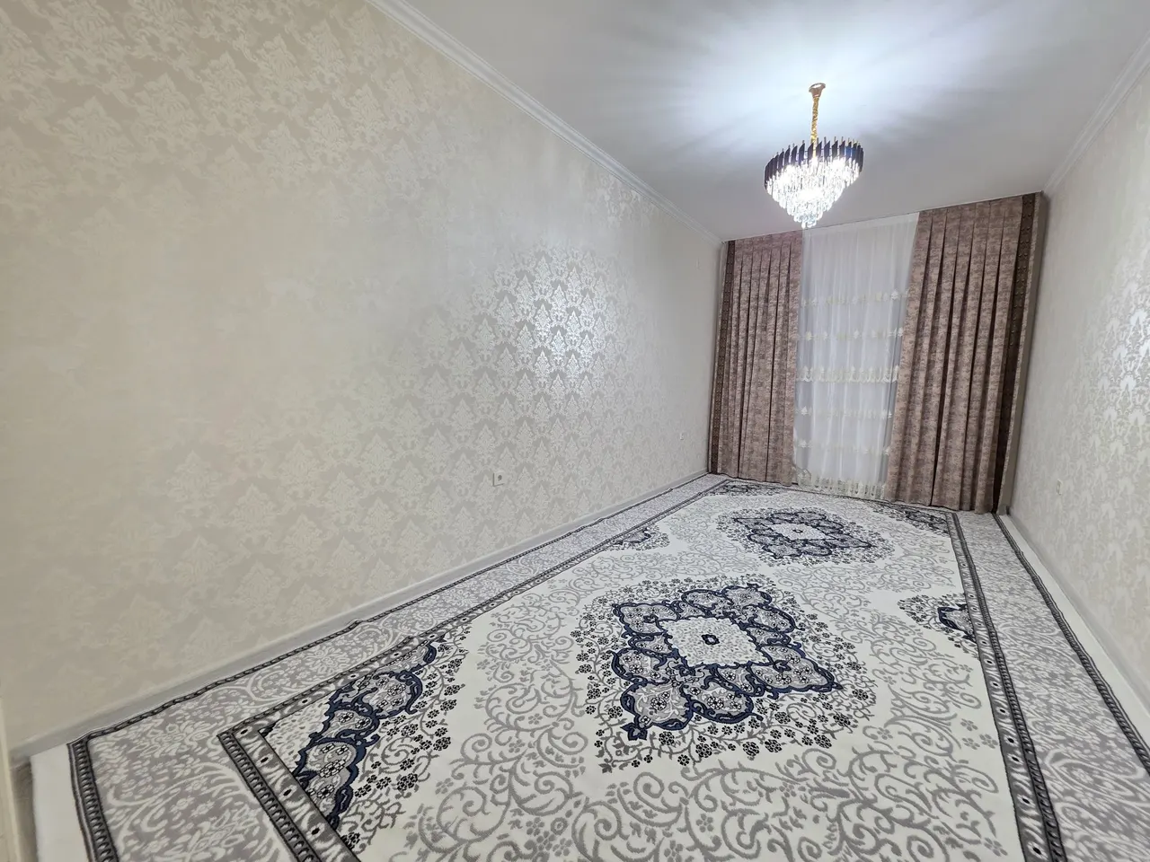 Sotiladi 3 xonali kvartira, 74 m², 8/16 qavat — Yangihayot tumani