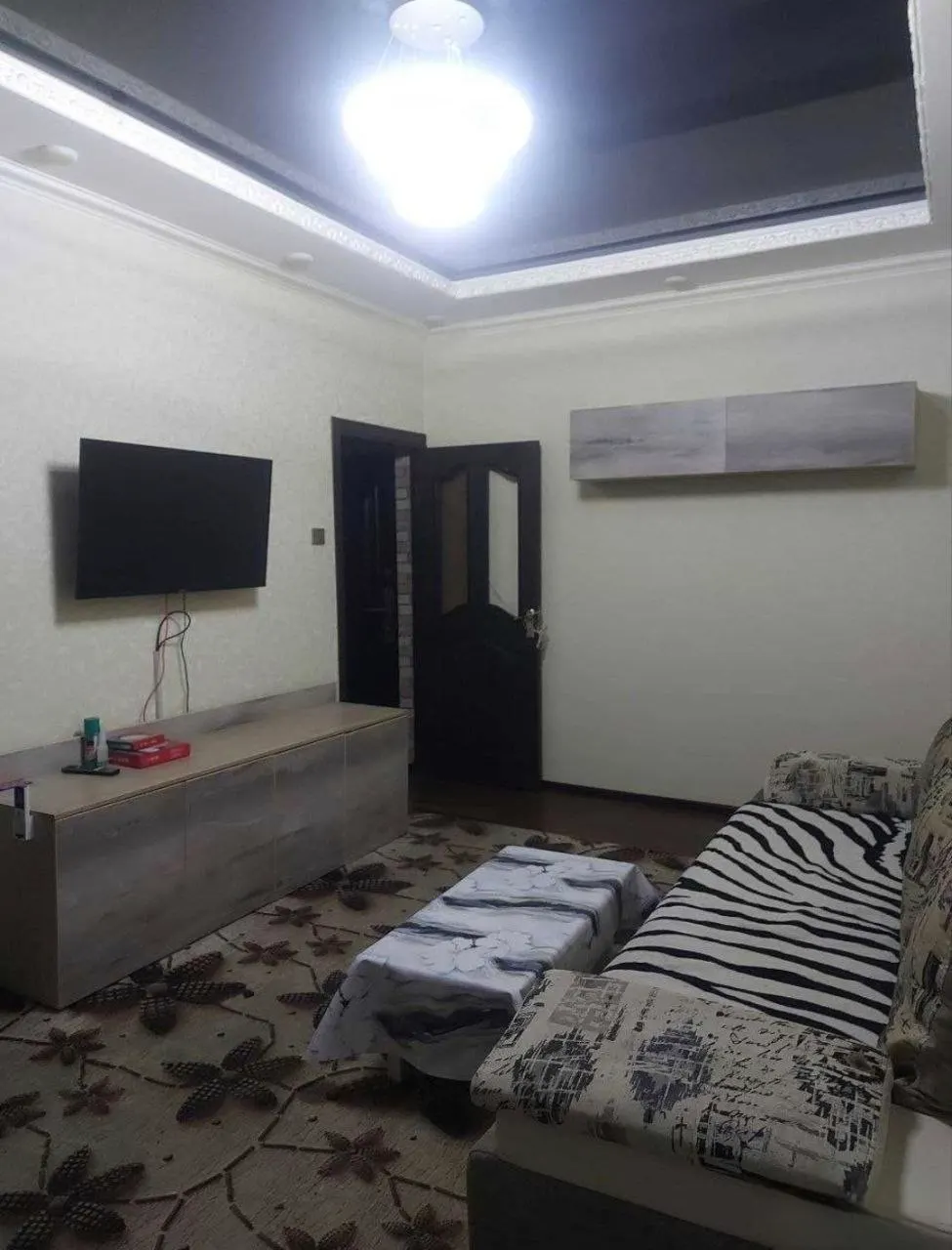 Сдаётся 2-комнатная квартира, 50 м², 1/4 этаж — Юнусабадский район