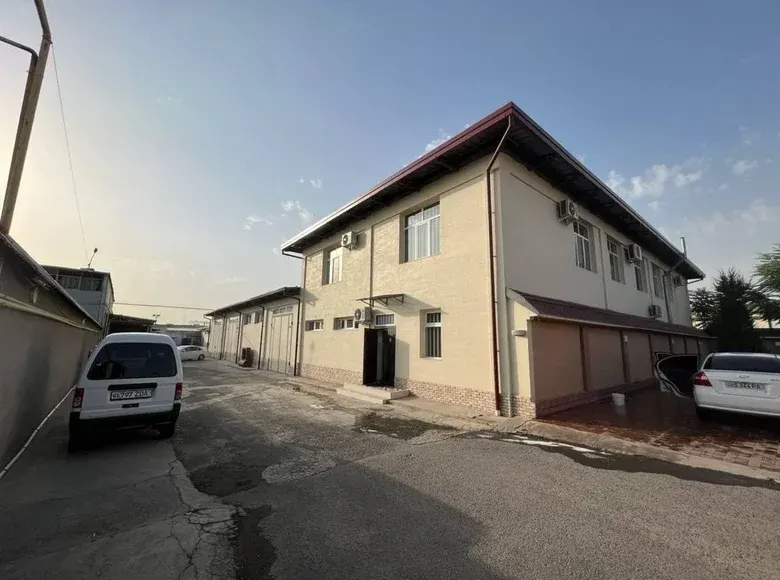 Сотилади тижорат биноси, 1500 м², 17 сотих — Яшнобод тумани