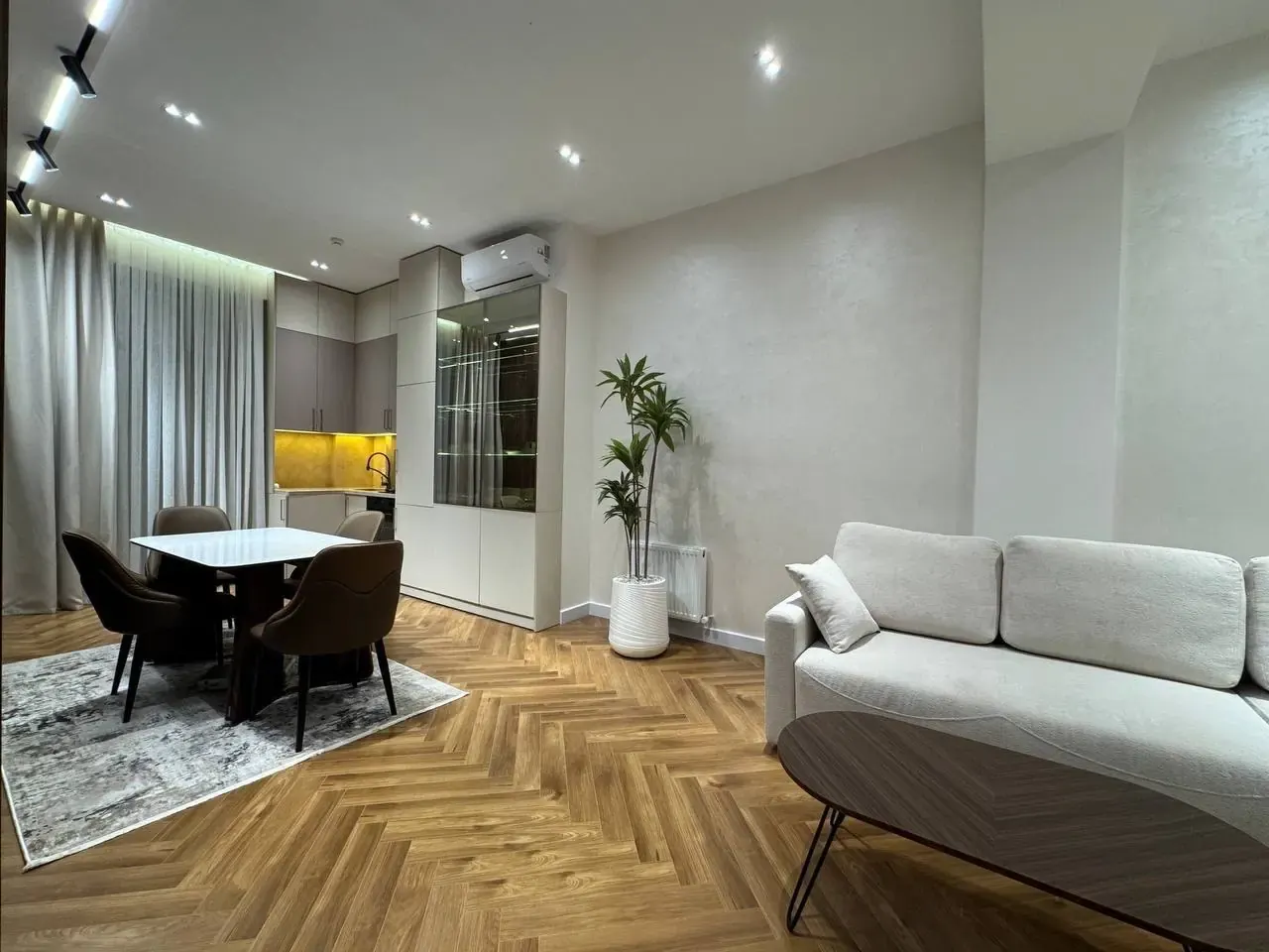 Сотилади 2 хонали квартира, 50 м², 11/14 қават — Юнусобод тумани
