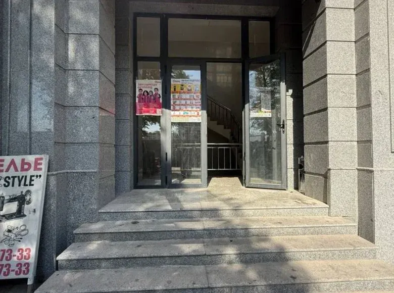 Sotiladi tijorat binosi, 136 m² — Yakkasaroy tumani