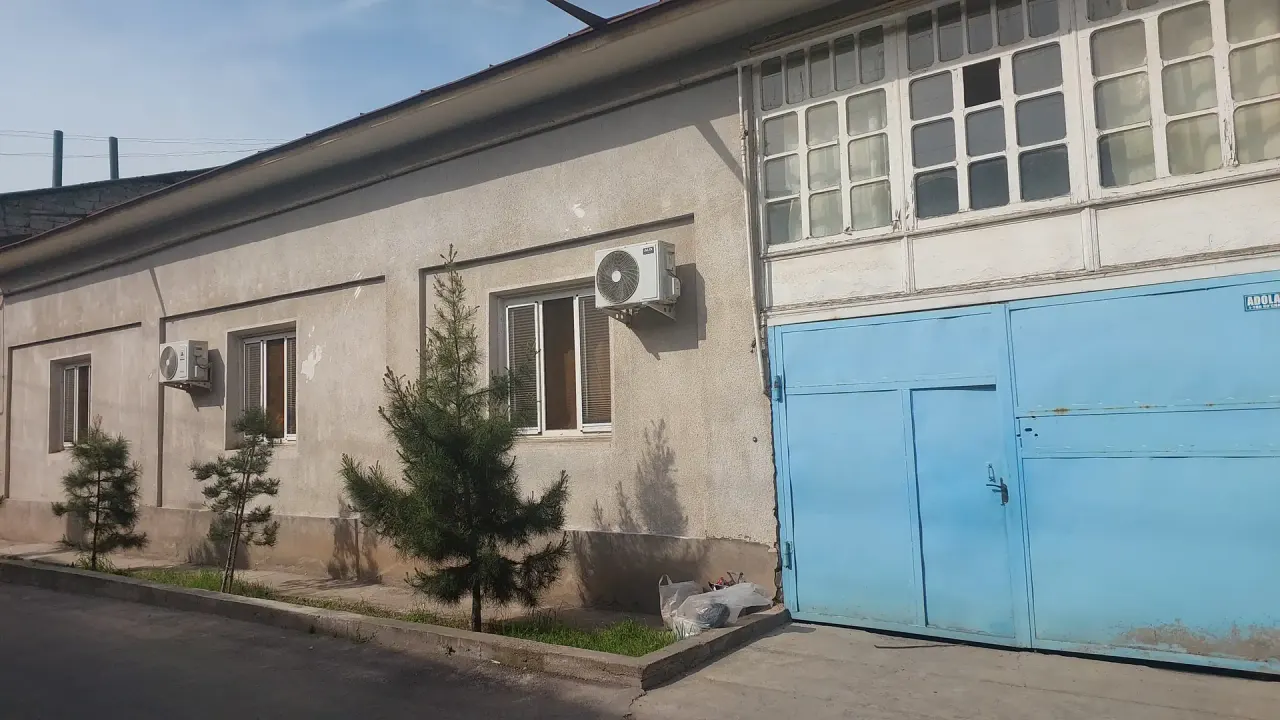 Продаётся 4-комнатный дом, 6 сот., 1 этаж — Сергелийский район