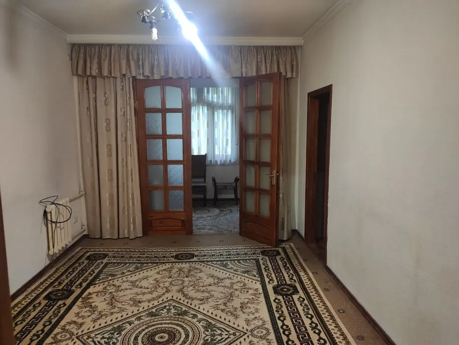 Сдаётся 3-комнатная квартира, 60 м², 3/4 этаж — Юнусабадский район