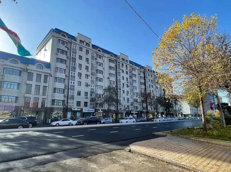 Sotiladi 2 xonali kvartira, 92 m², 3/8 qavat — Yakkasaroy tumani