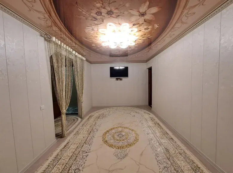 Sotiladi 2 xonali kvartira, 60 m², 2/4 qavat — Fargʻona shahri