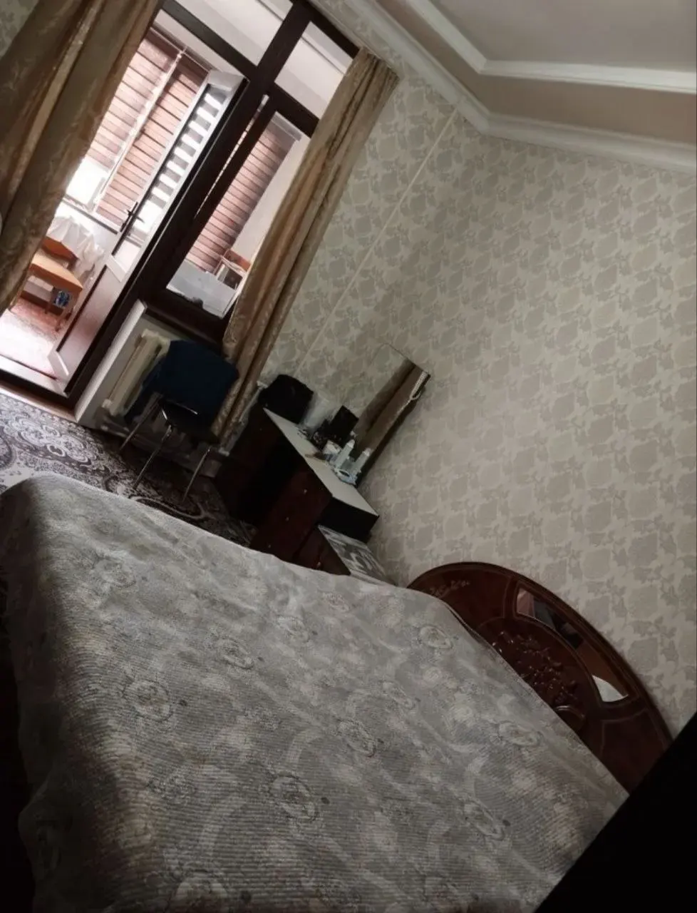 Sotiladi 4 xonali kvartira, 98.9 m², 3/3 qavat — Yakkasaroy tumani