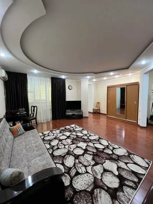 Сдаётся 3-комнатная квартира, 80 м², 2/4 этаж — Мирзо-Улугбекский район