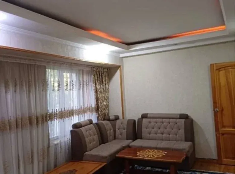 Sotiladi 2 xonali kvartira, 60 m², 2/4 qavat — Chilonzor tumani
