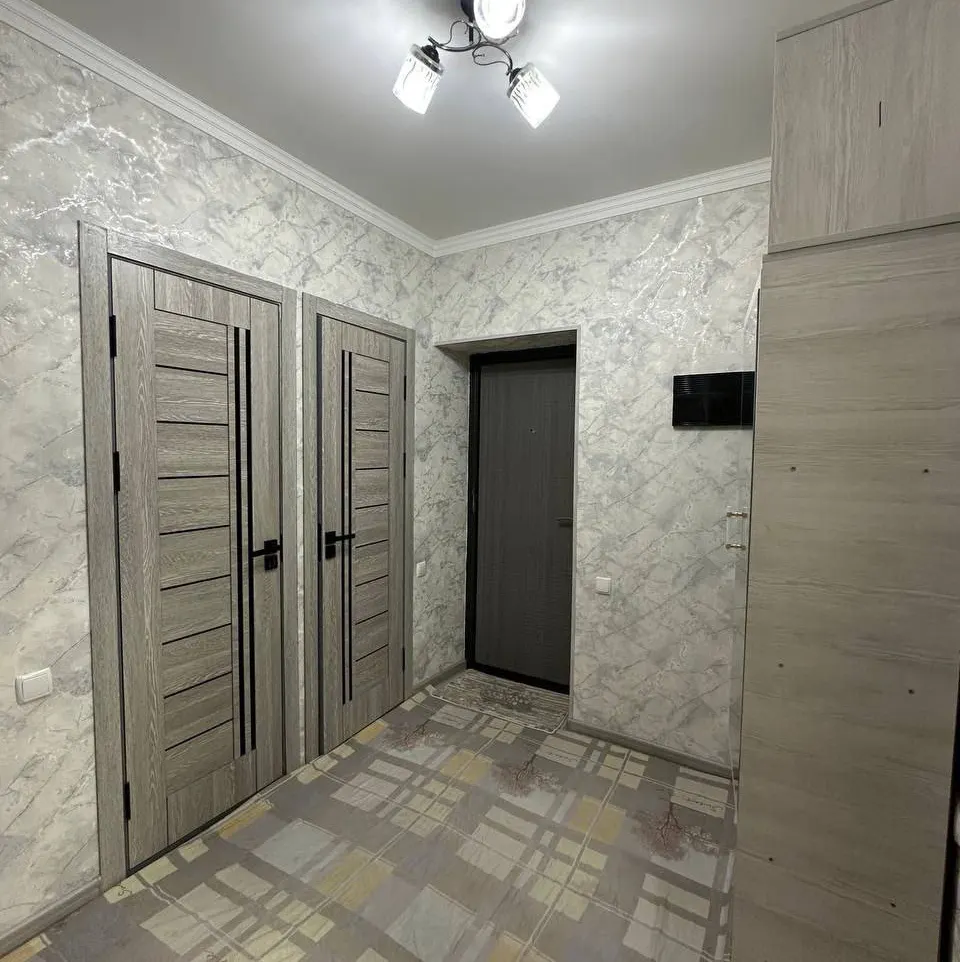 Sotiladi 2 xonali hovli uy, 45 m², 2/5 qavat — Qibray tumani